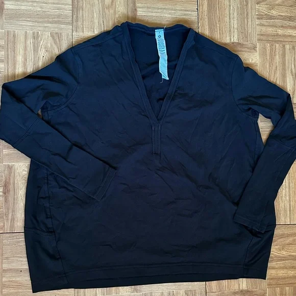 Lululemon Back in Action V Neck Long sleeve - Picture 11 of 11